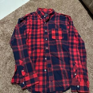 American Eagle Outfitters Red and Blue Plaid Shirt Size M
